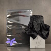 عطر ادکلن اونوم ایو نون هو مانی چی می آکرزینو ایل وولتو-Unum Io Non Ho Mani Che Mi Accarezzino il Volto