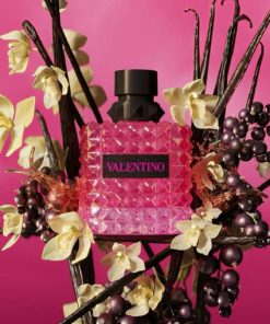 Born in Roma Extradose Donna Valentino